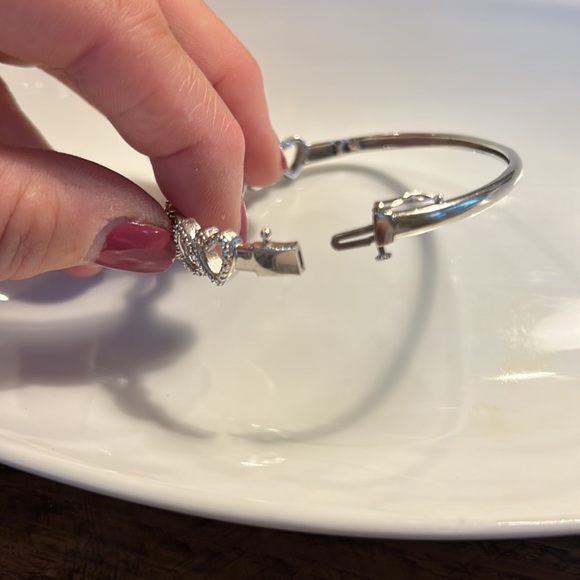 Sterling silver heart bracelet - Picture 4 of 9